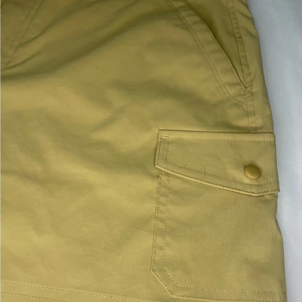 Eddie Bauer Women's Tan Cargo Shorts
